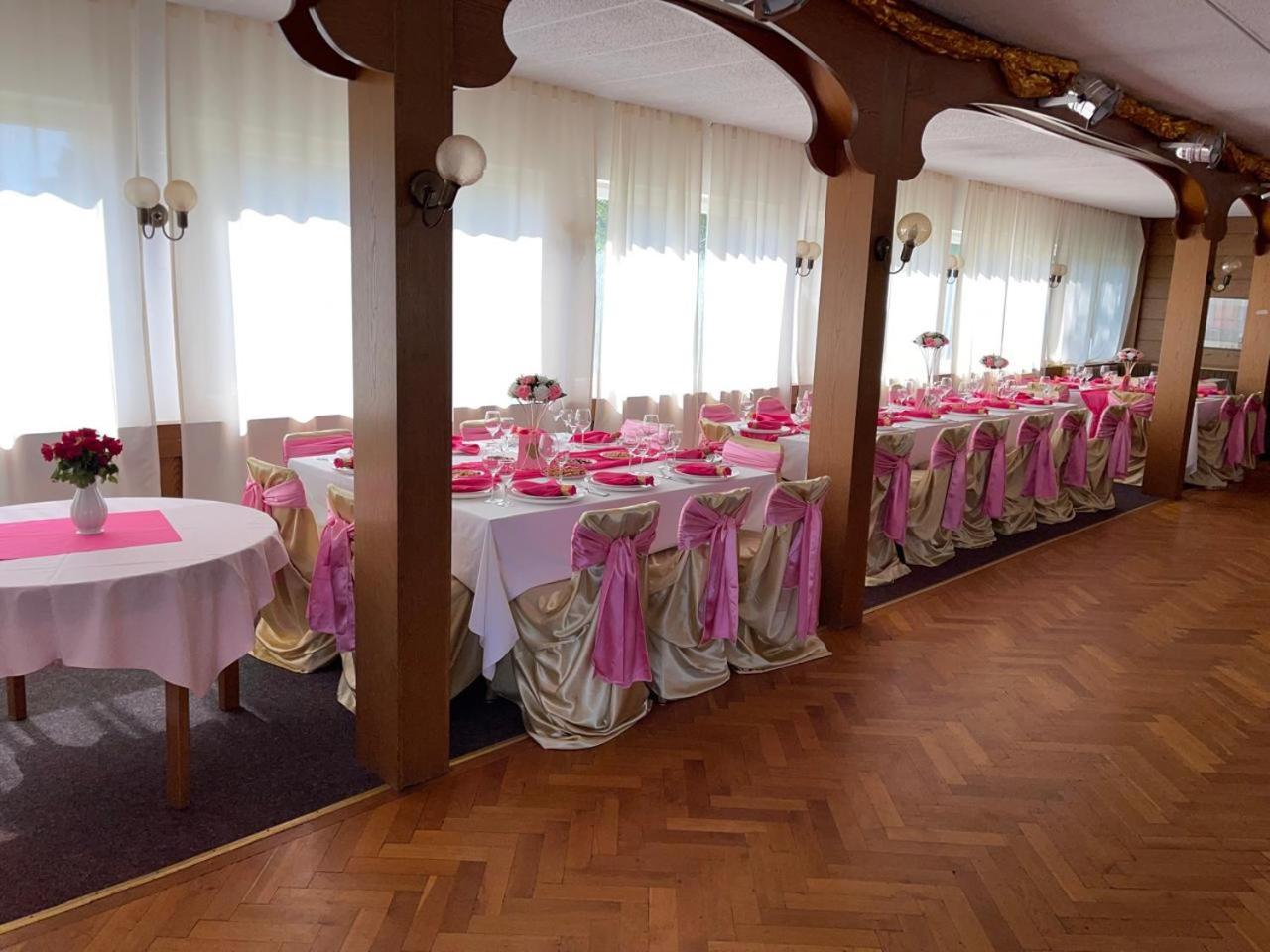 Wald Cafe Otel Simbach am Inn Dış mekan fotoğraf