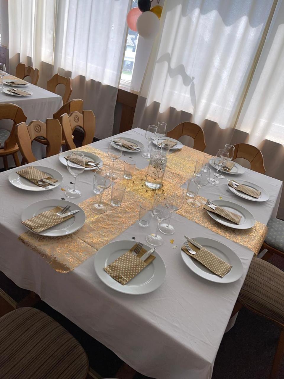 Wald Cafe Otel Simbach am Inn Dış mekan fotoğraf
