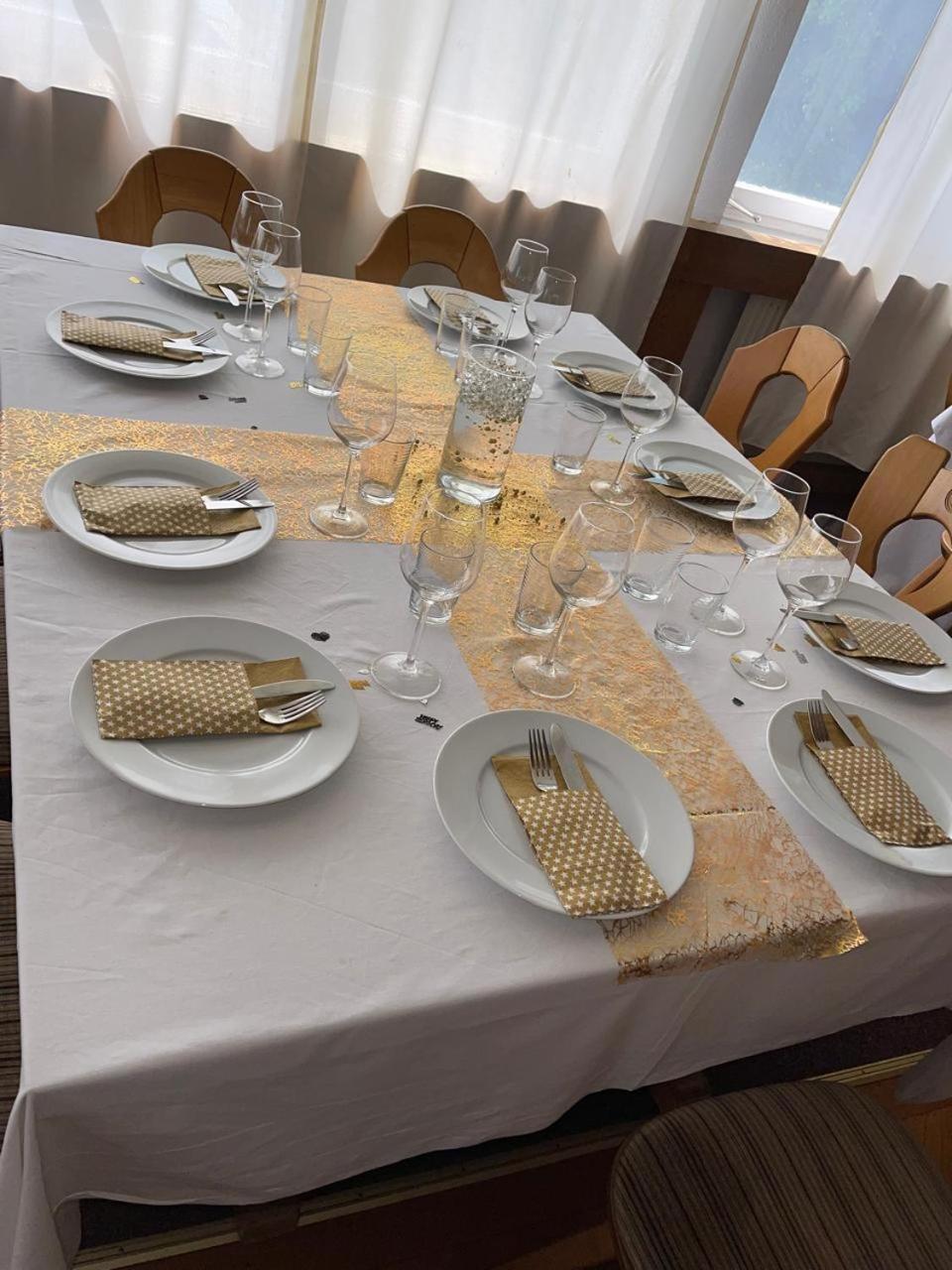 Wald Cafe Otel Simbach am Inn Dış mekan fotoğraf