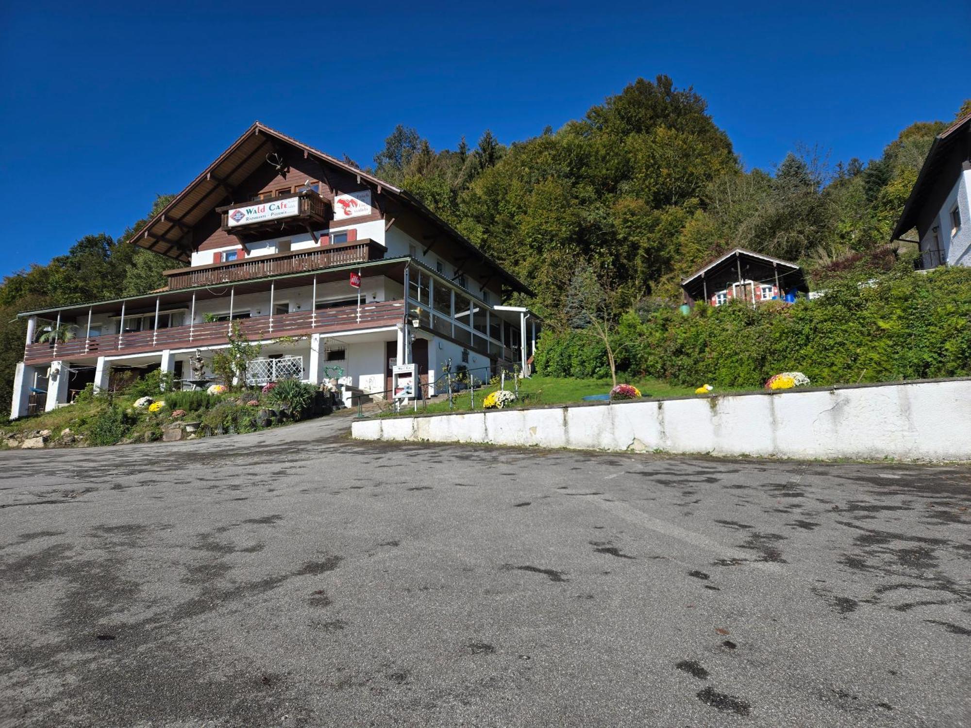 Wald Cafe Otel Simbach am Inn Dış mekan fotoğraf